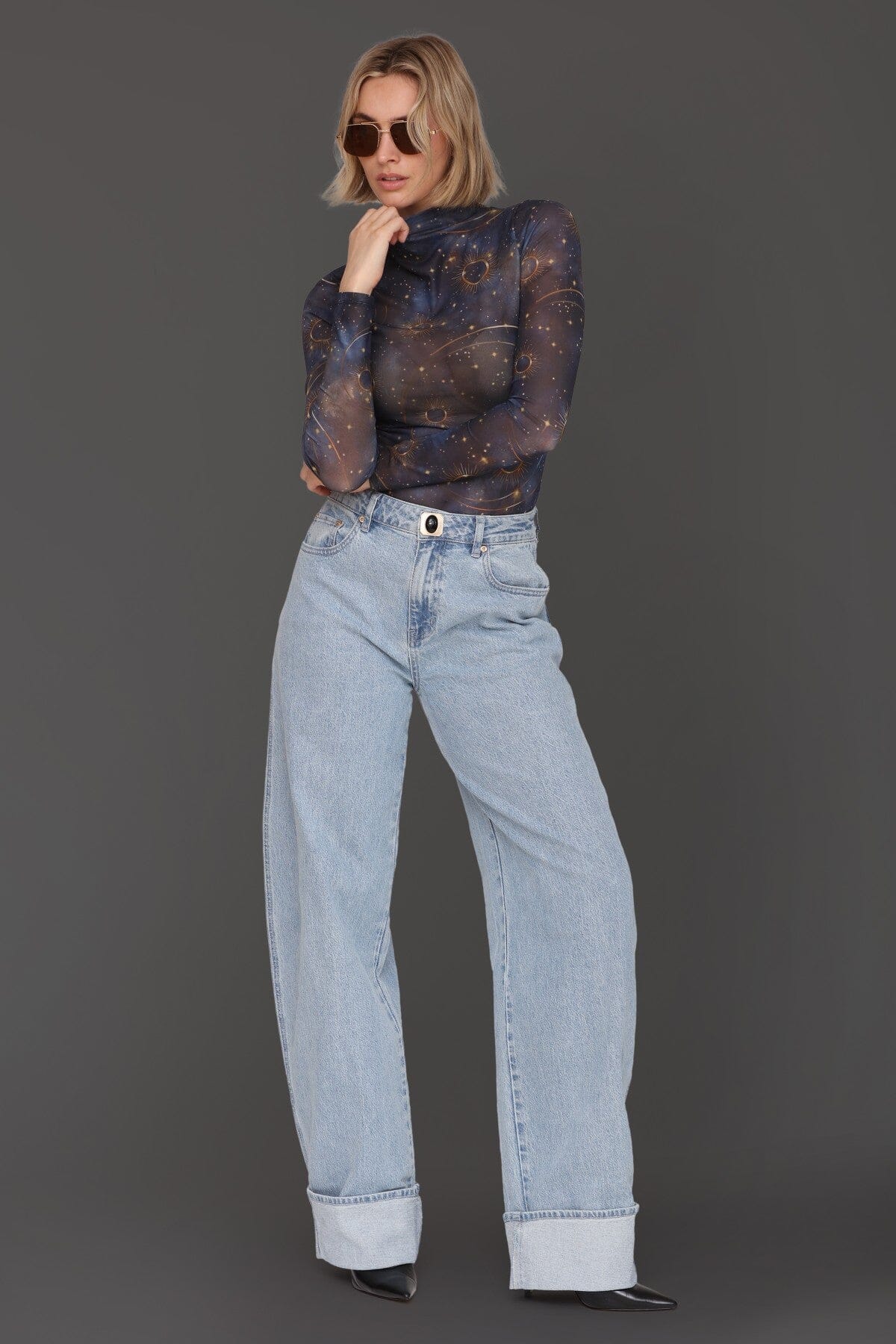 Cuffed cotton-blend blue denim high-rise barrel leg jeans with classic five-pocket - Cute women's pants by Avec Les Filles