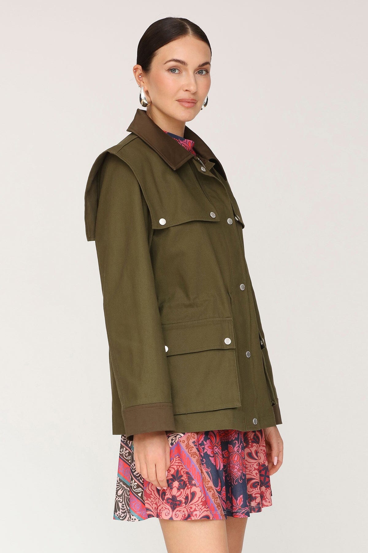 Strong shoulder cotton utility snap-front green jacket with a contrast collar and detachable storm flap - Cute women's jackets by Avec Les Filles