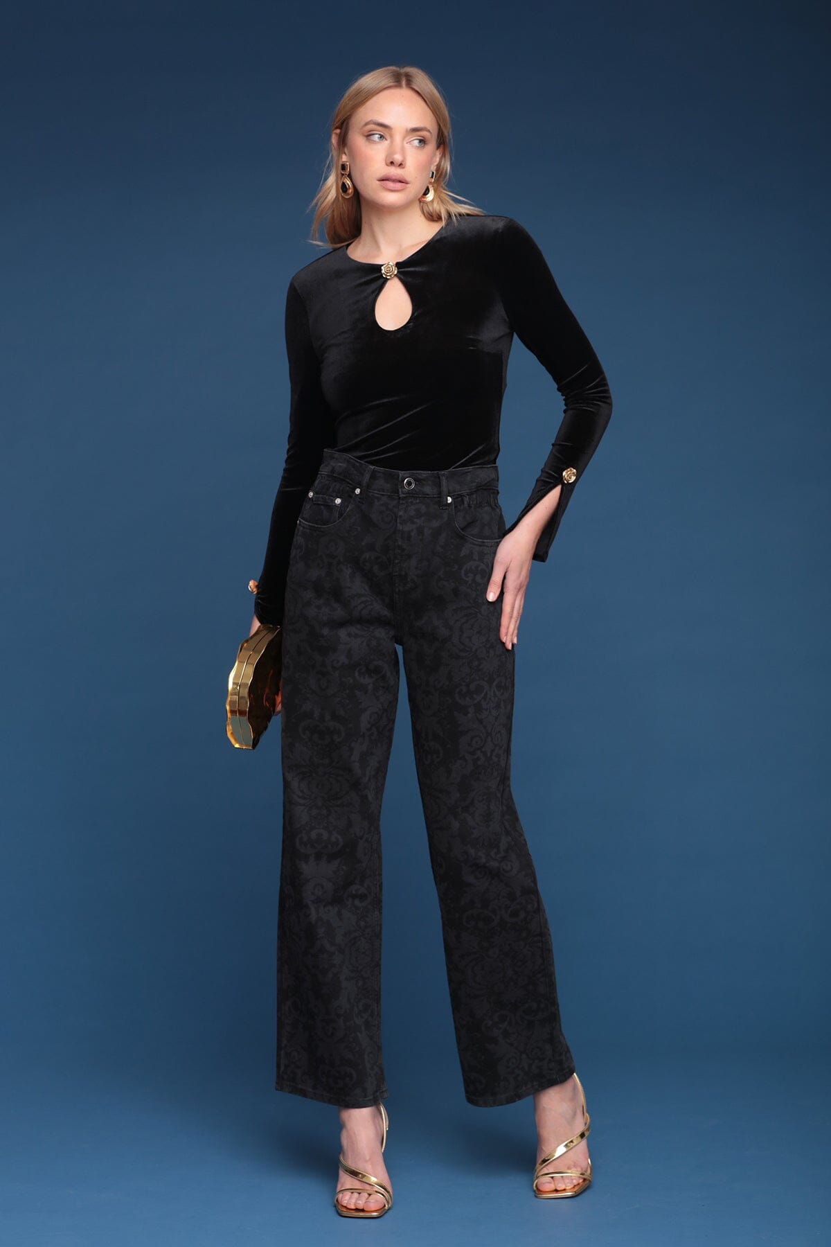 Baroque print wide-leg black jeans with high-rise waist and all-over tonal paisley jacquard pattern - Shop designer women's jeans by Avec Les Filles