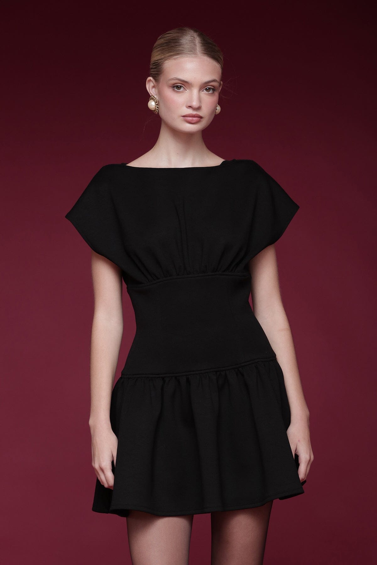 Cap Sleeve Hourglass Mini Dress Dresses Avec Les Filles Black 2 