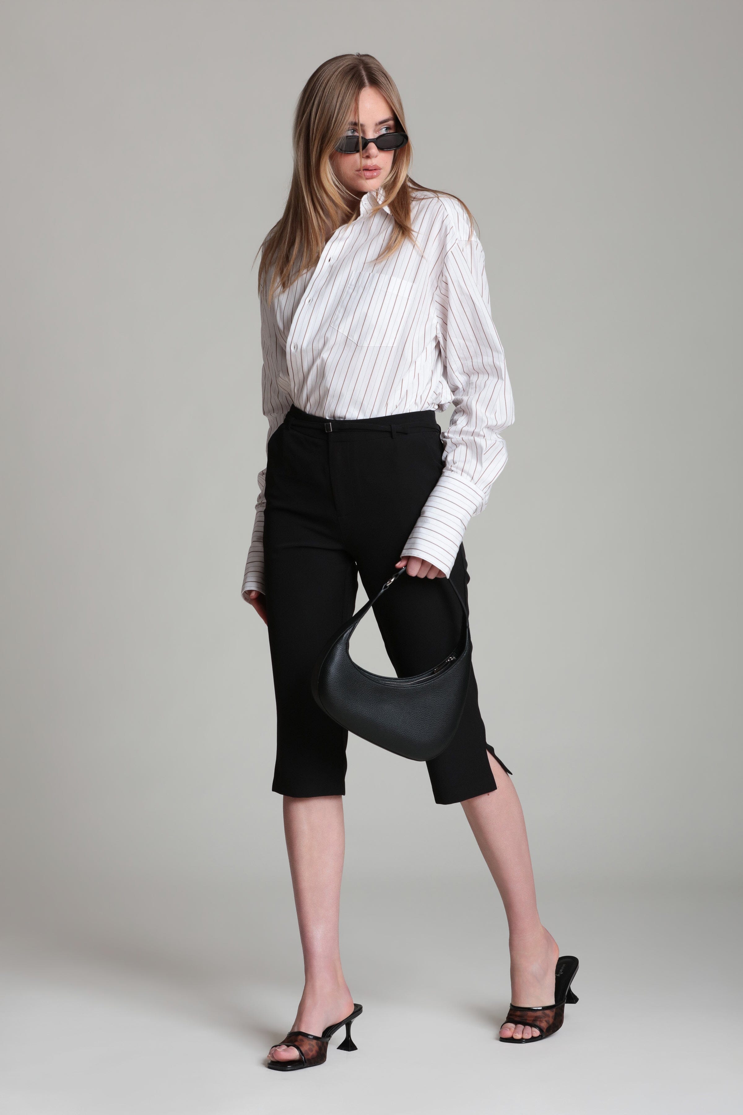 Tailored Capri High-rise Black Pant