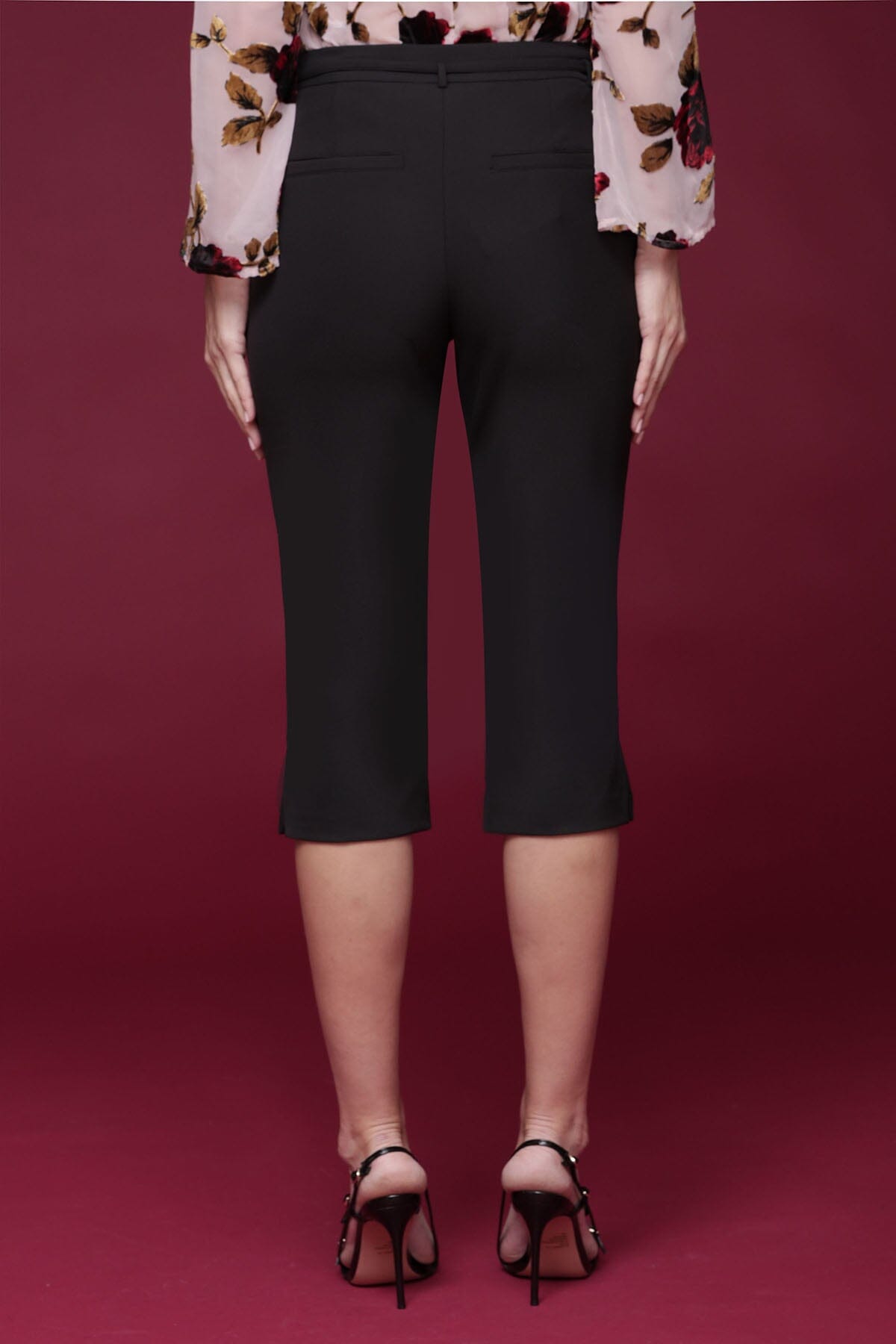 Tailored capri high-rise black pants with side slits and slant hip pockets - Shop designer women's pants by Avec Les Filles