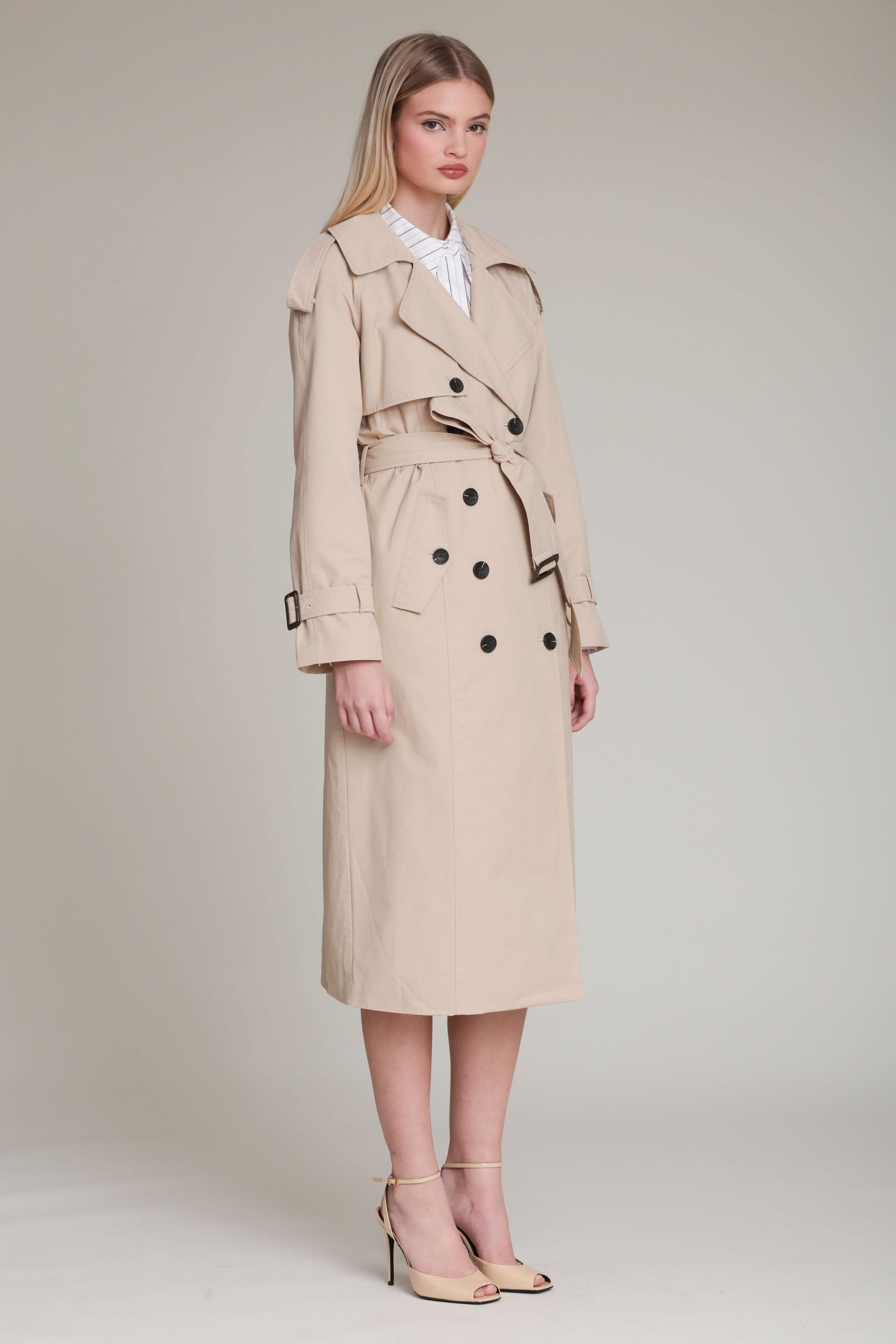 Cotton nylon double-breasted front beige maxi trench coat with long sleeves and adjustable buckle cuffs - Shop women's maxi trench coats by Avec Les Filles
