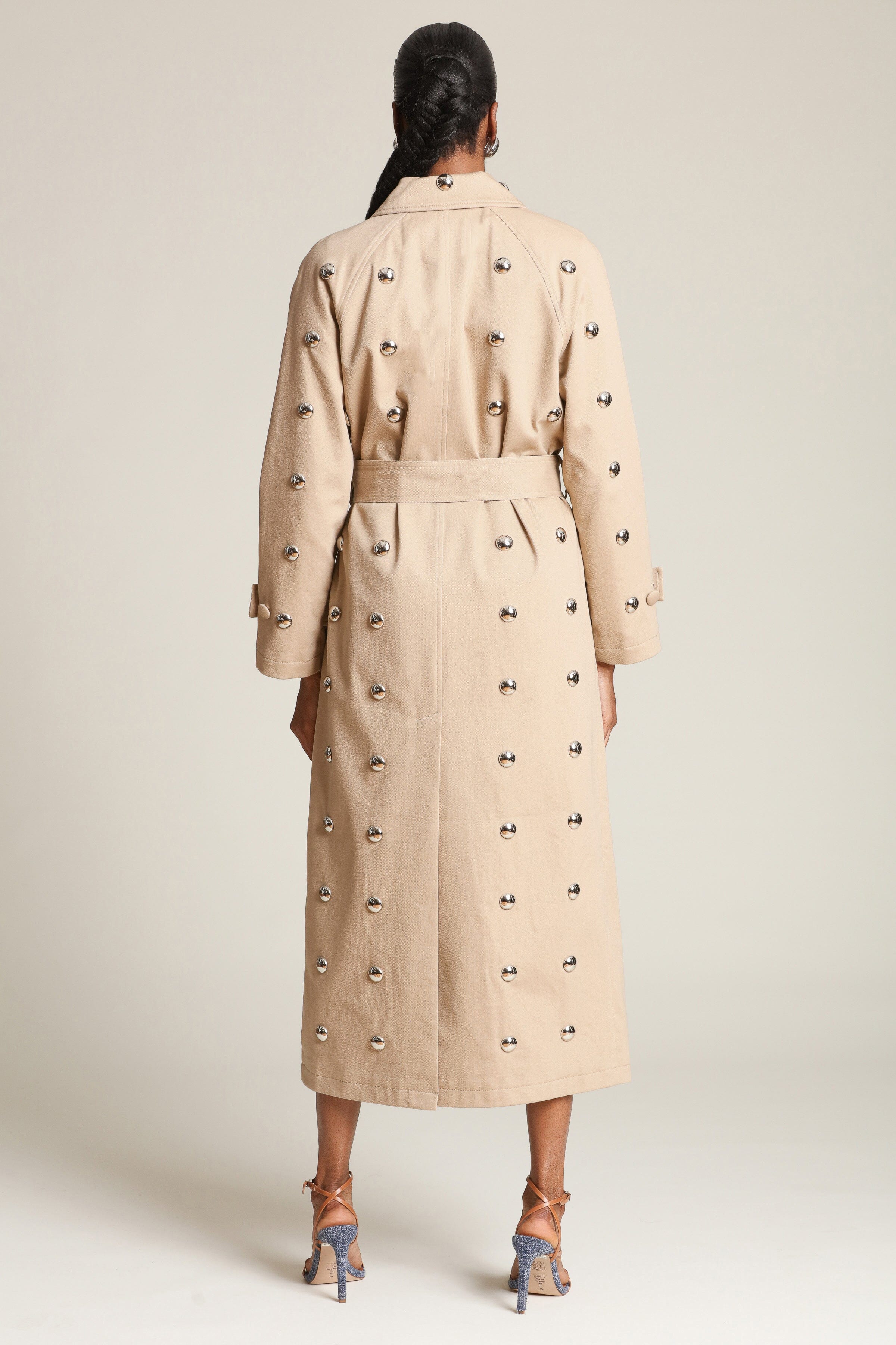 Long trench jacket coat with an adjustable belt by Avec Les Filles