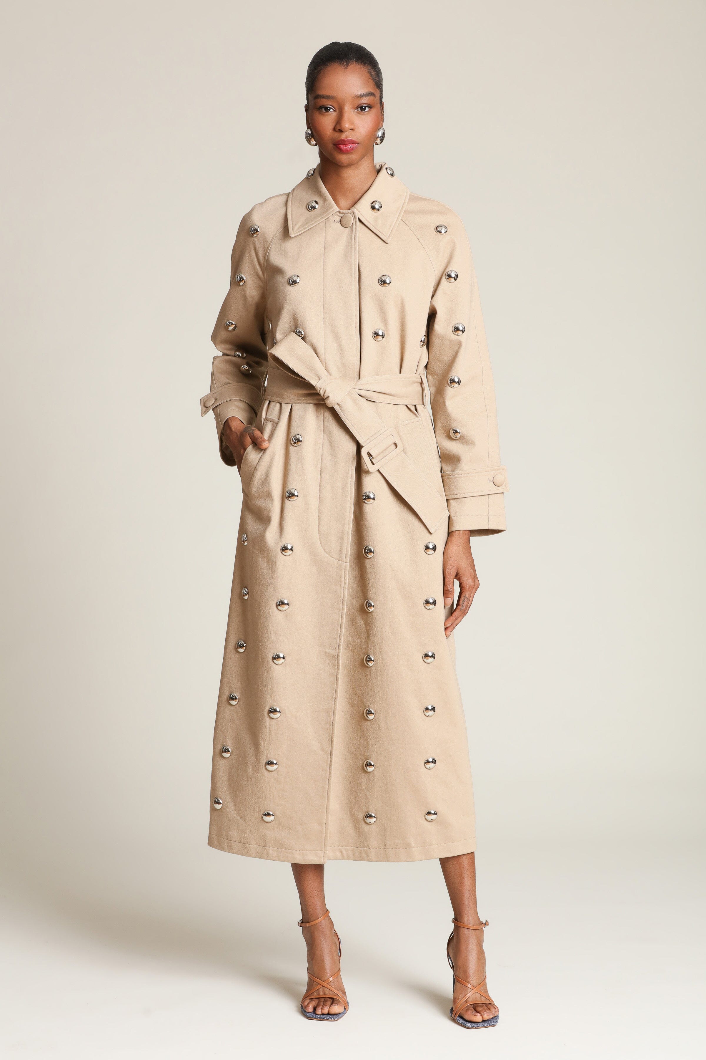 Women's khaki trench coat with belt by Avec Les Filles