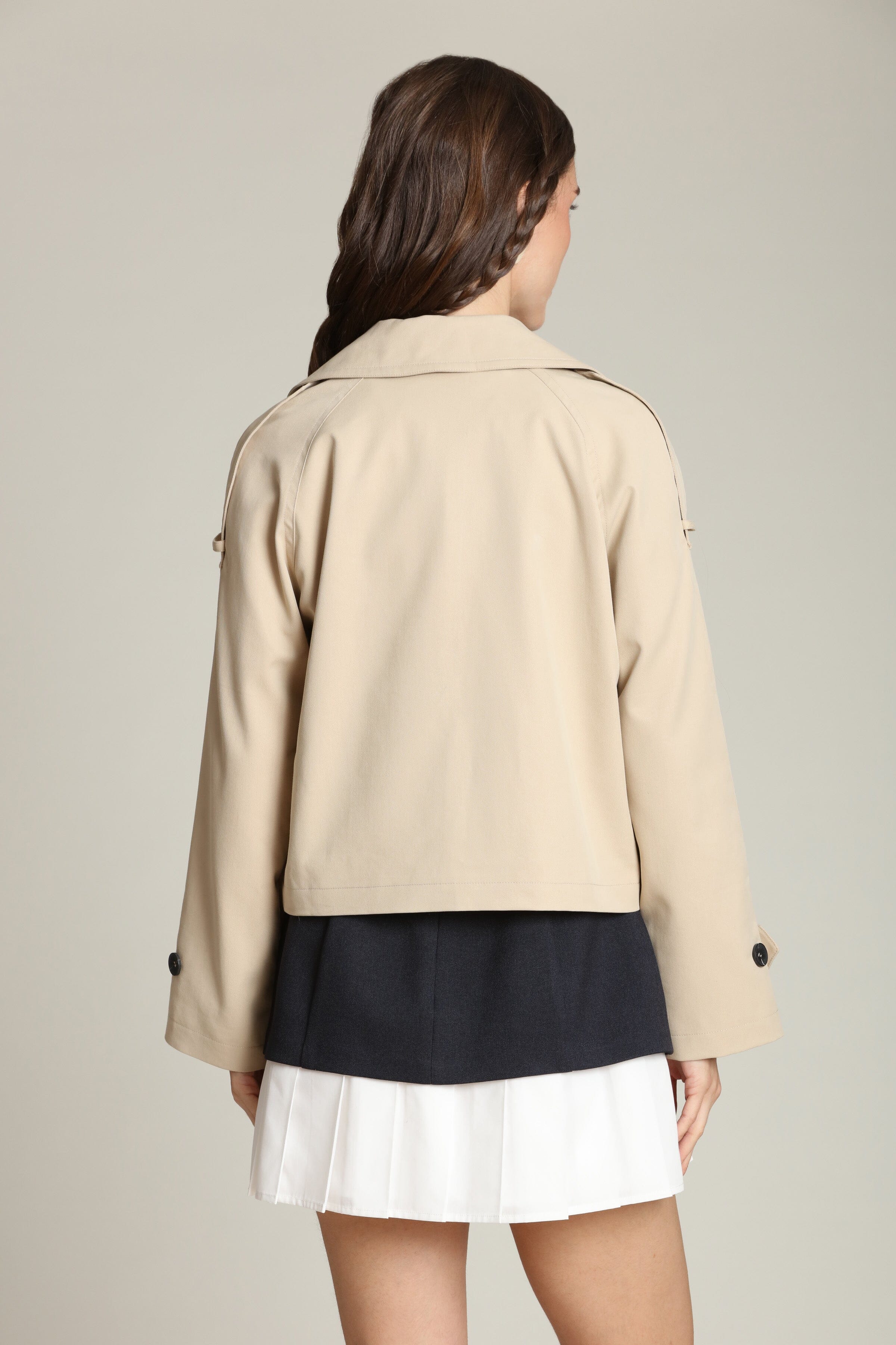 Cotton-blend cropped double-breasted beige trench coat with adjustable buttoned cuffs by Avec Les Filles