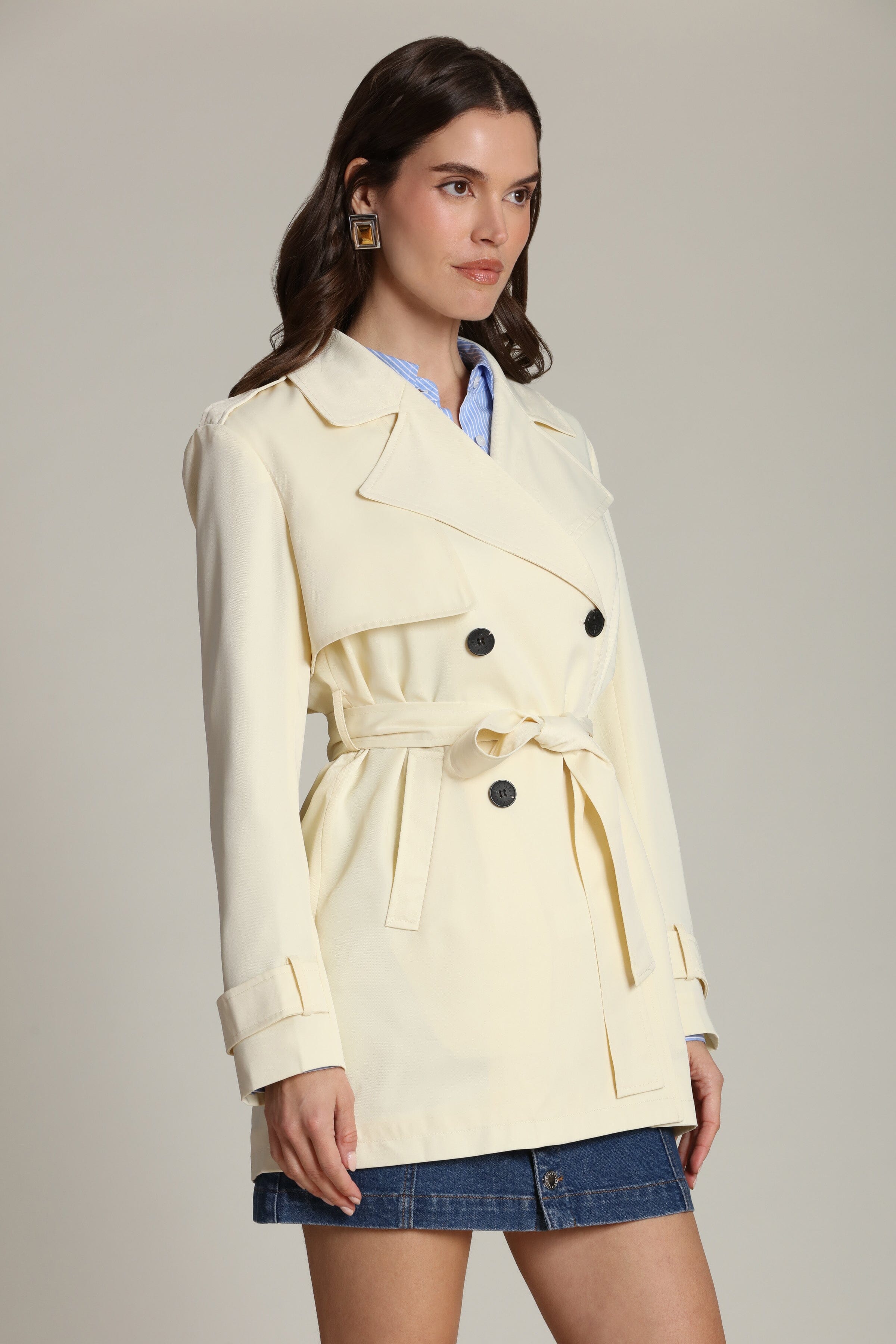 Beige double-breasted front trench coat with an adjustable self-tie belt and long sleeves - Shop designer trench coats by Avec Les Filles