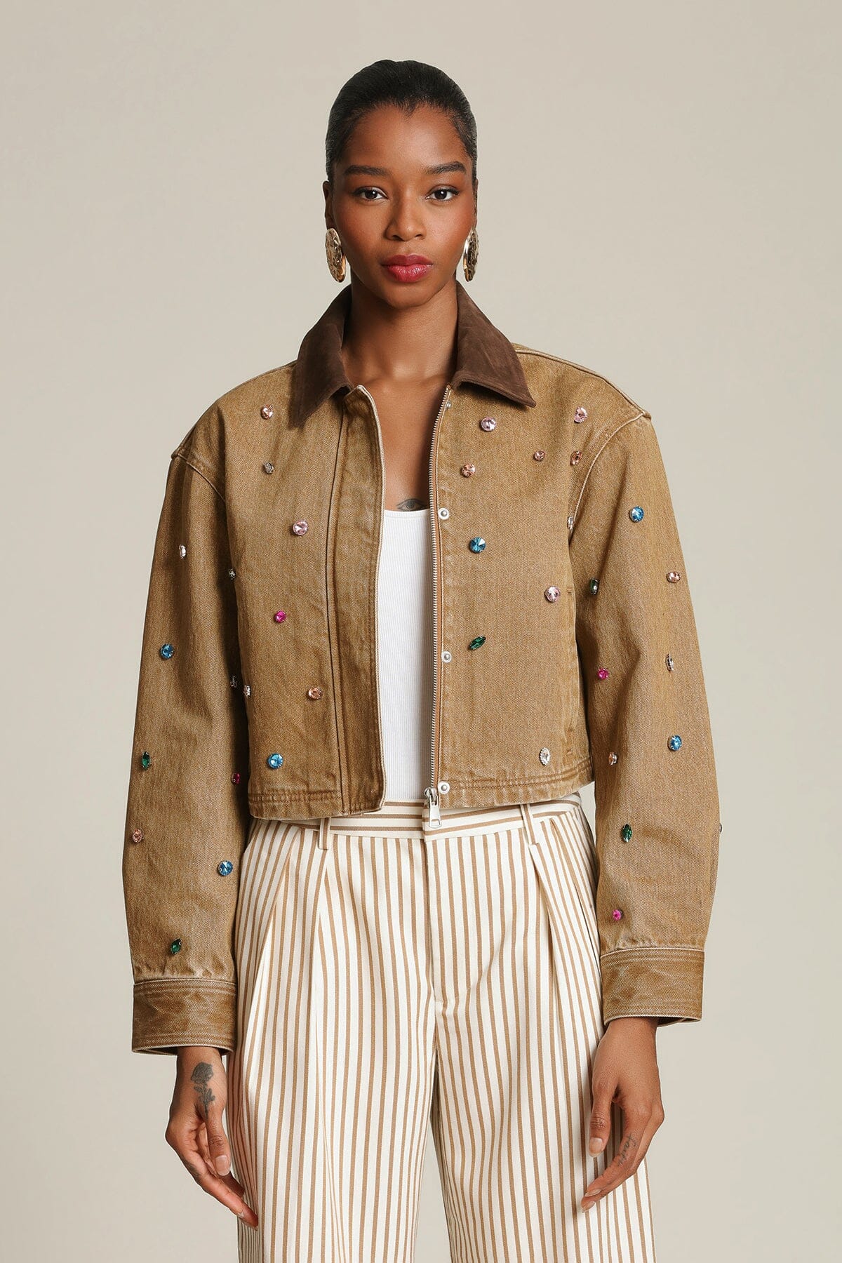 Bejeweled cropped camel jacket in 100% cotton with long sleeves and faux suede collar - Shop designer women's jackets by Avec Les Filles