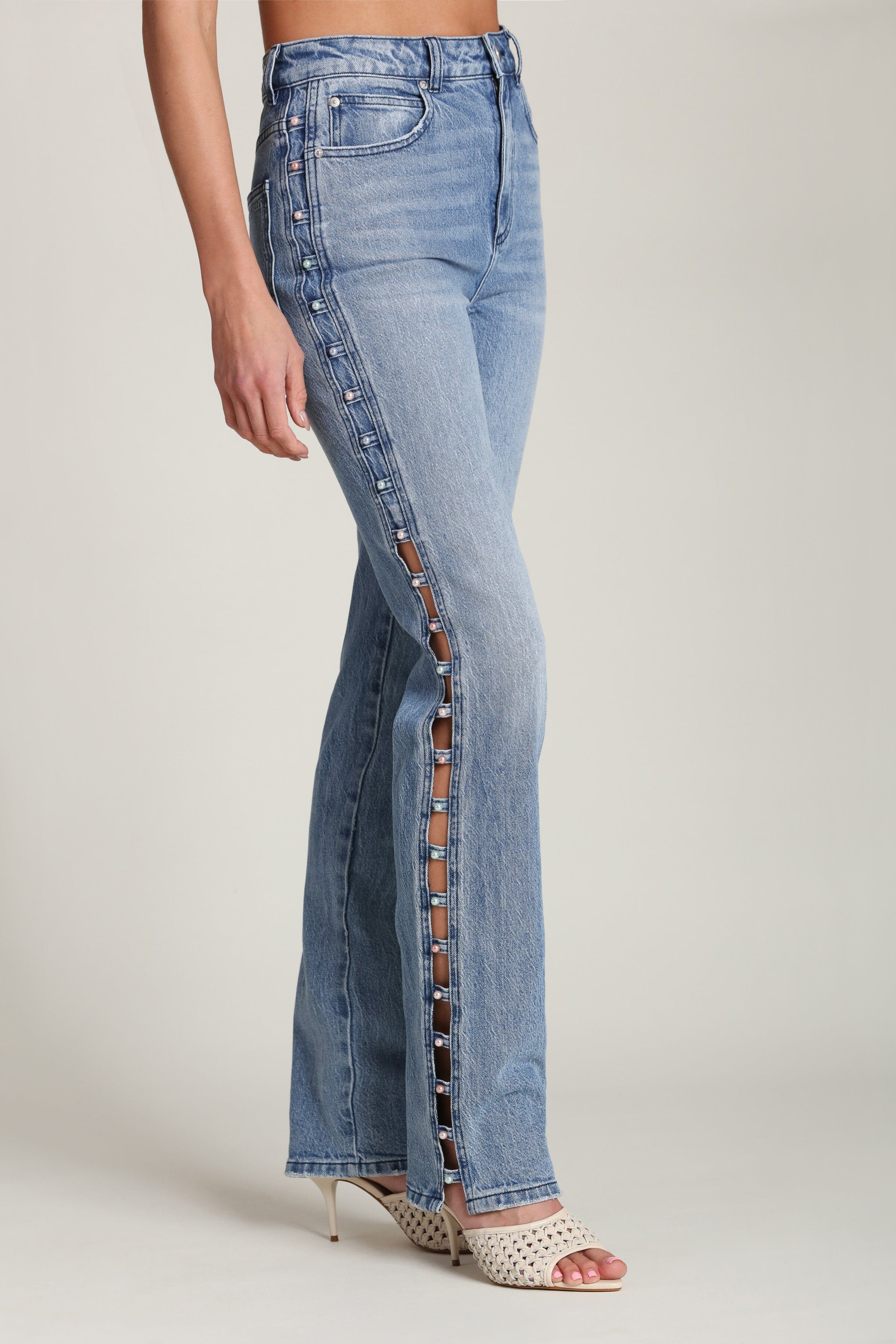 Pearl Embellished Cut-Out Jeans Pants Avec Les Filles 
