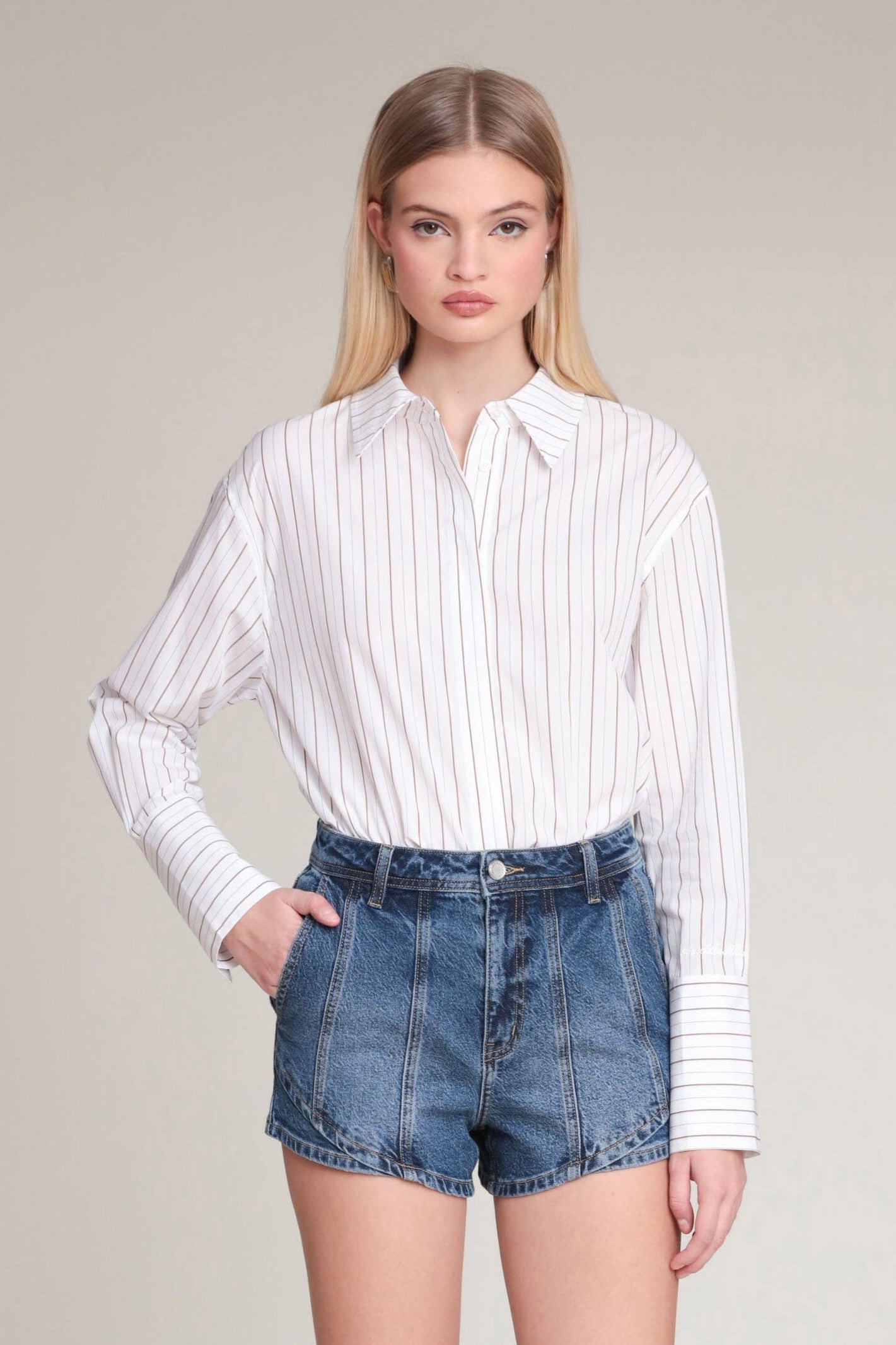 Dark blue wash high rise denim shorts with pockets - Shop women’s cute shorts by Avec Les Filles