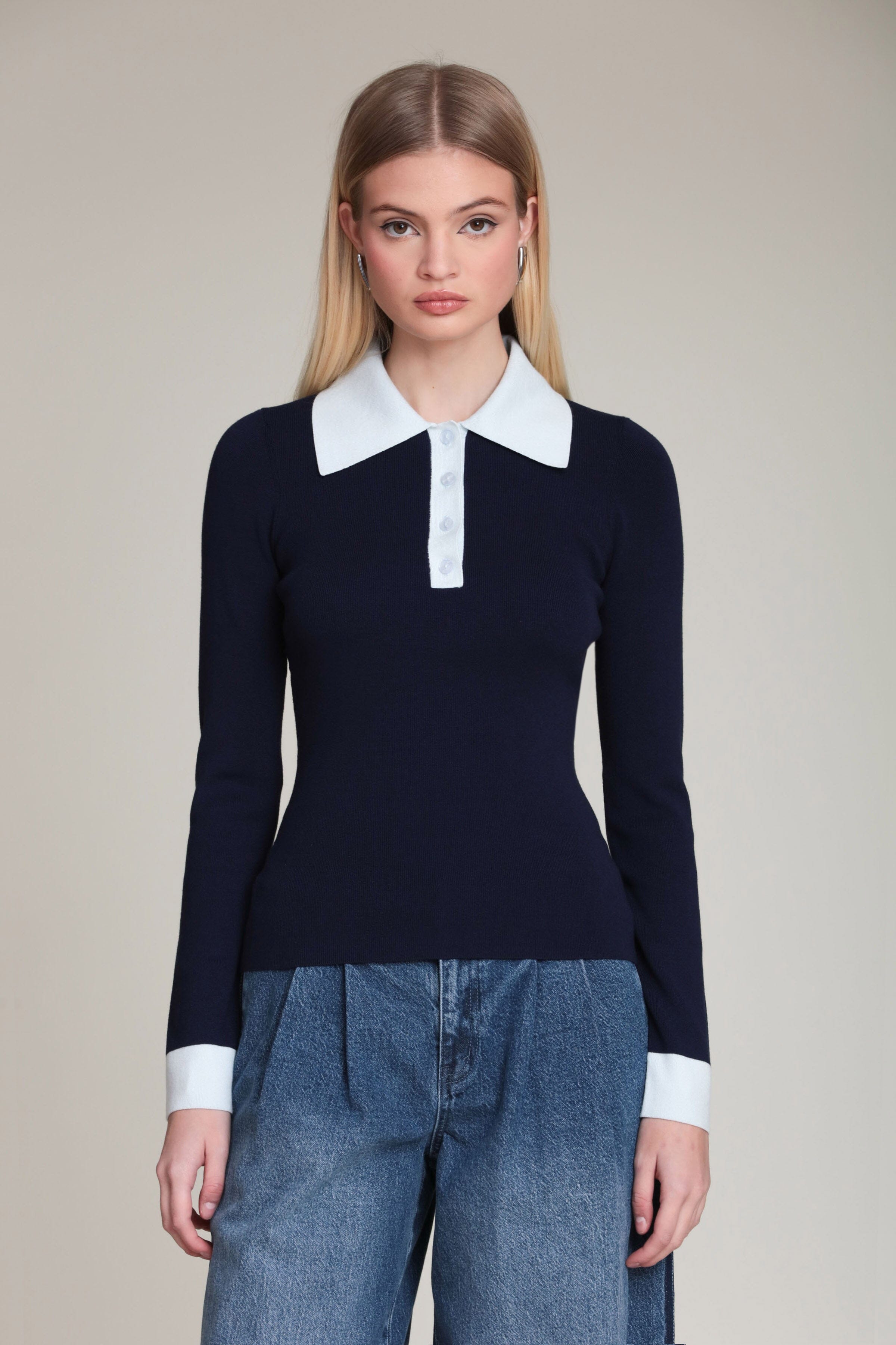 Sweater blue navy with long sleeves and V neckline - Cute women's sweaters by Avec Les Filles