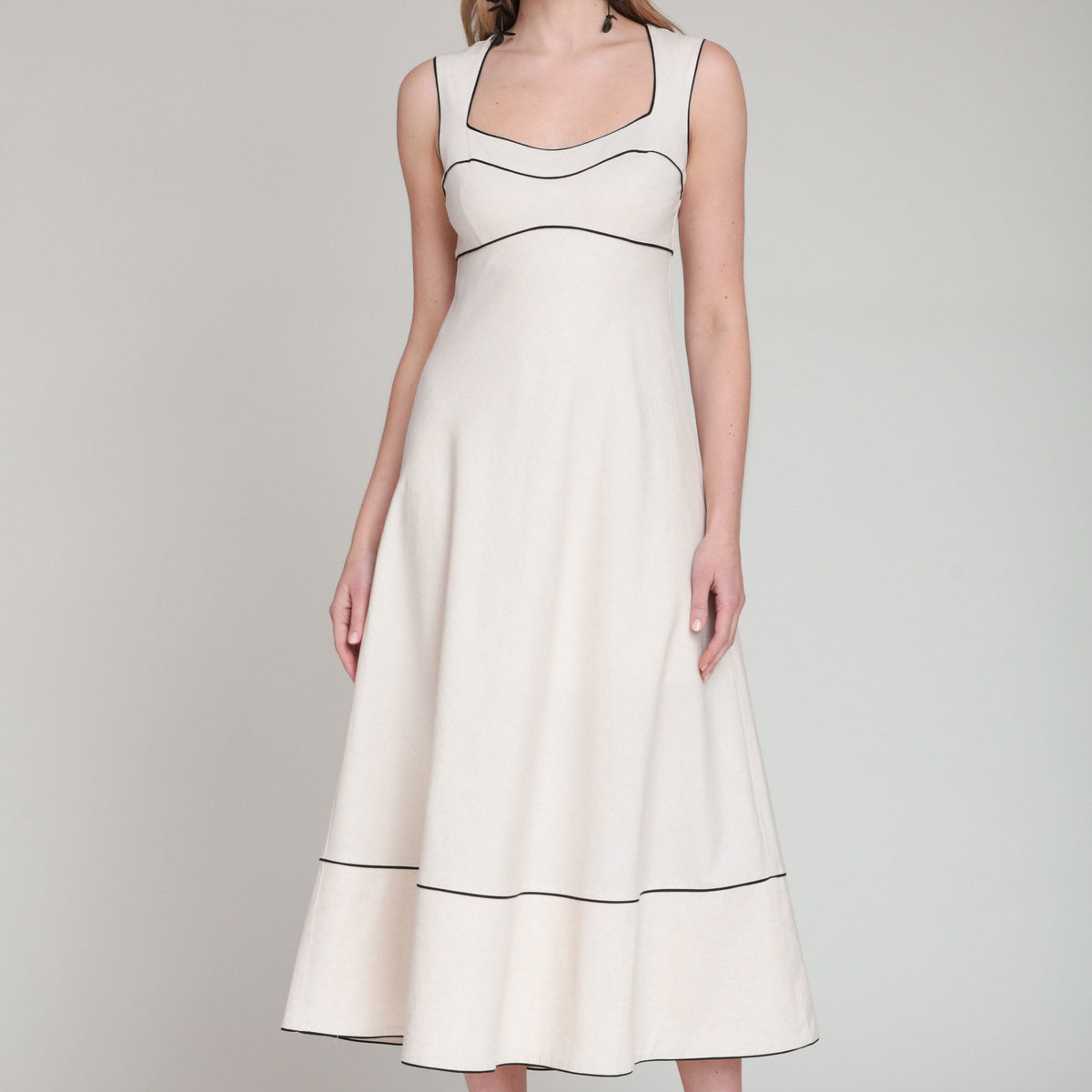 square neck white dress midi Avec Les Filles Women's Sweetheart Neck Midi Dress - Cream