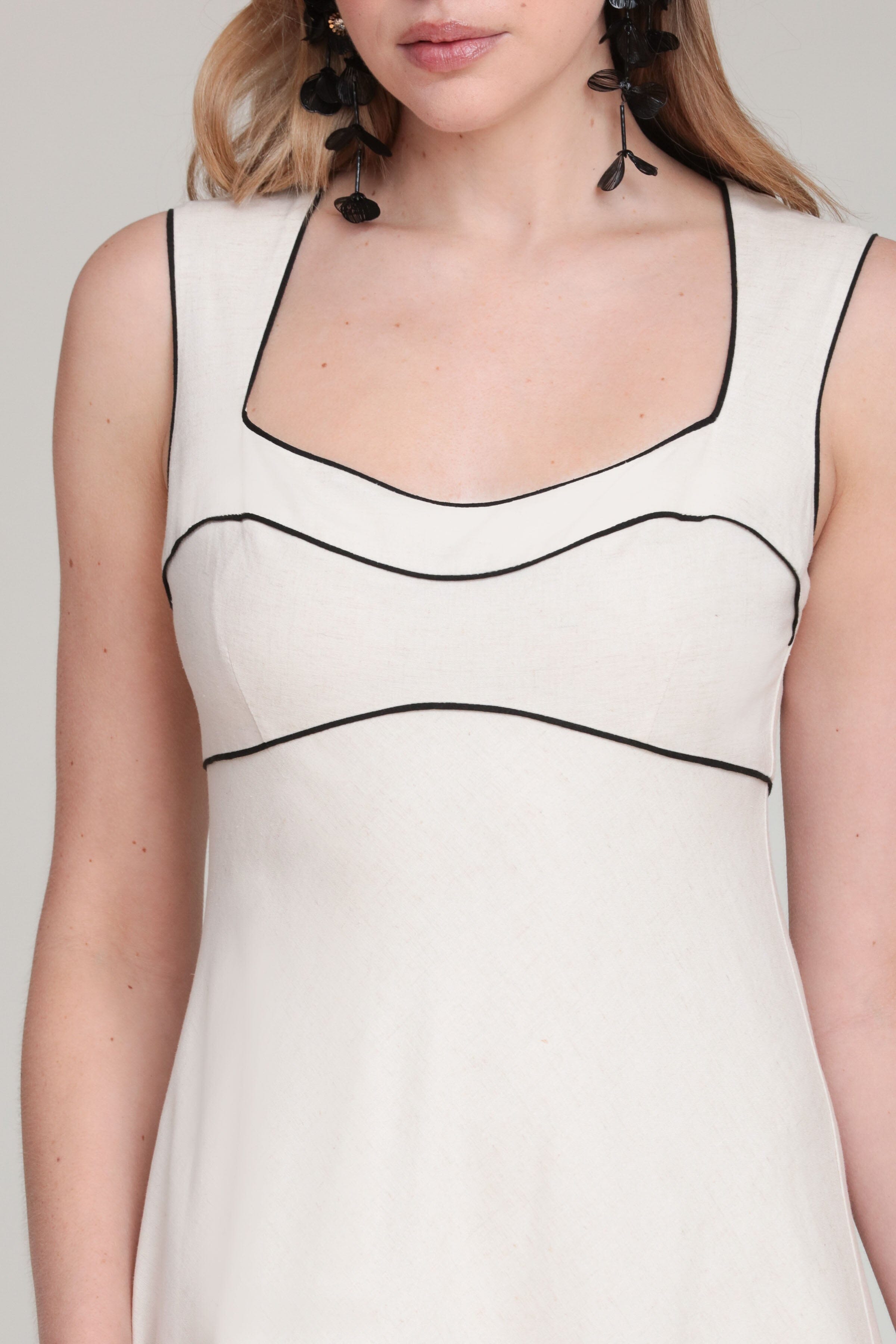 knee length dresses for ladies Square Neck Sleeveless Cream Midi Dress
