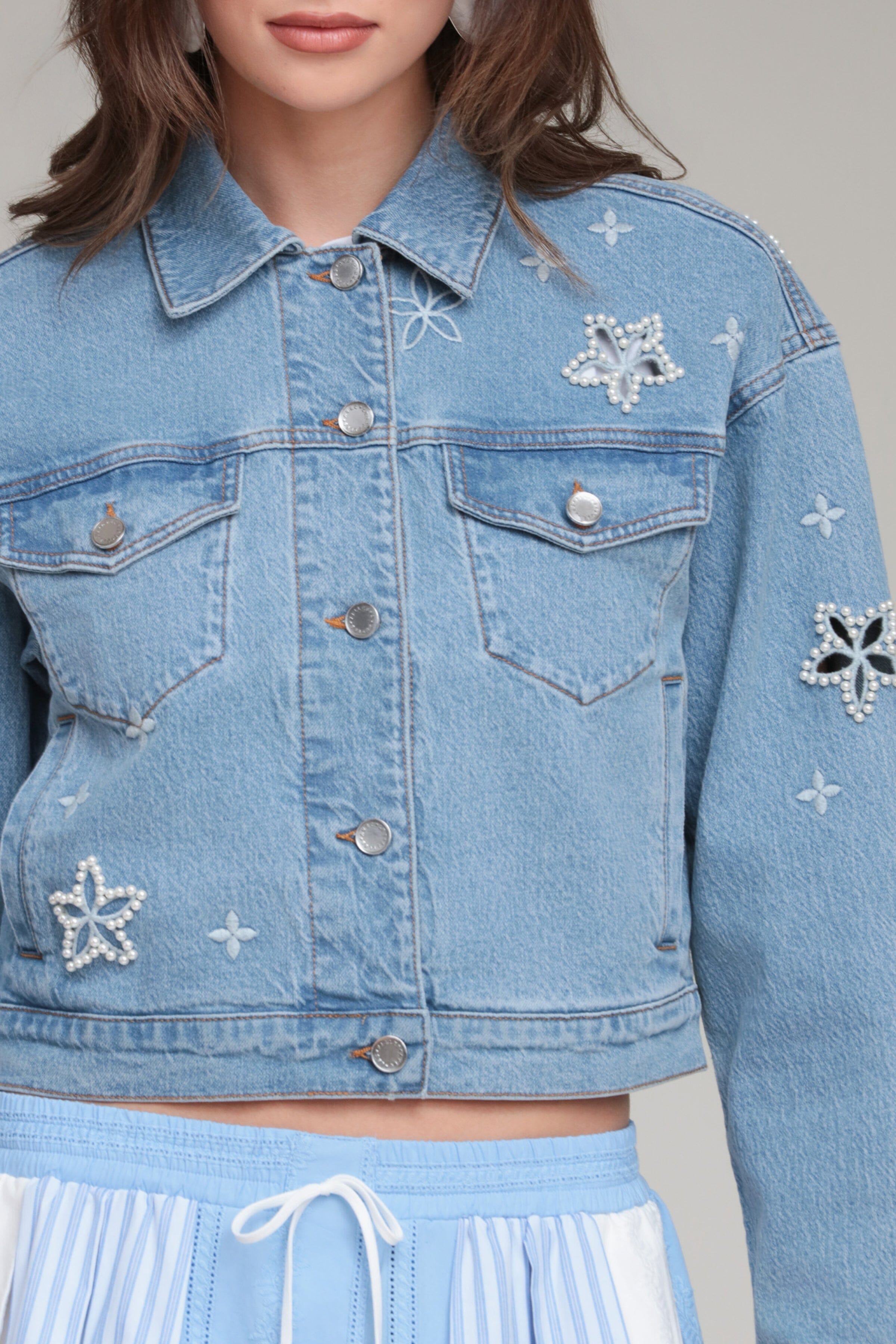 Floral embroidered denim jacket with a front button and long sleeves - womens cropped denim jacket by Avec Les Filles.