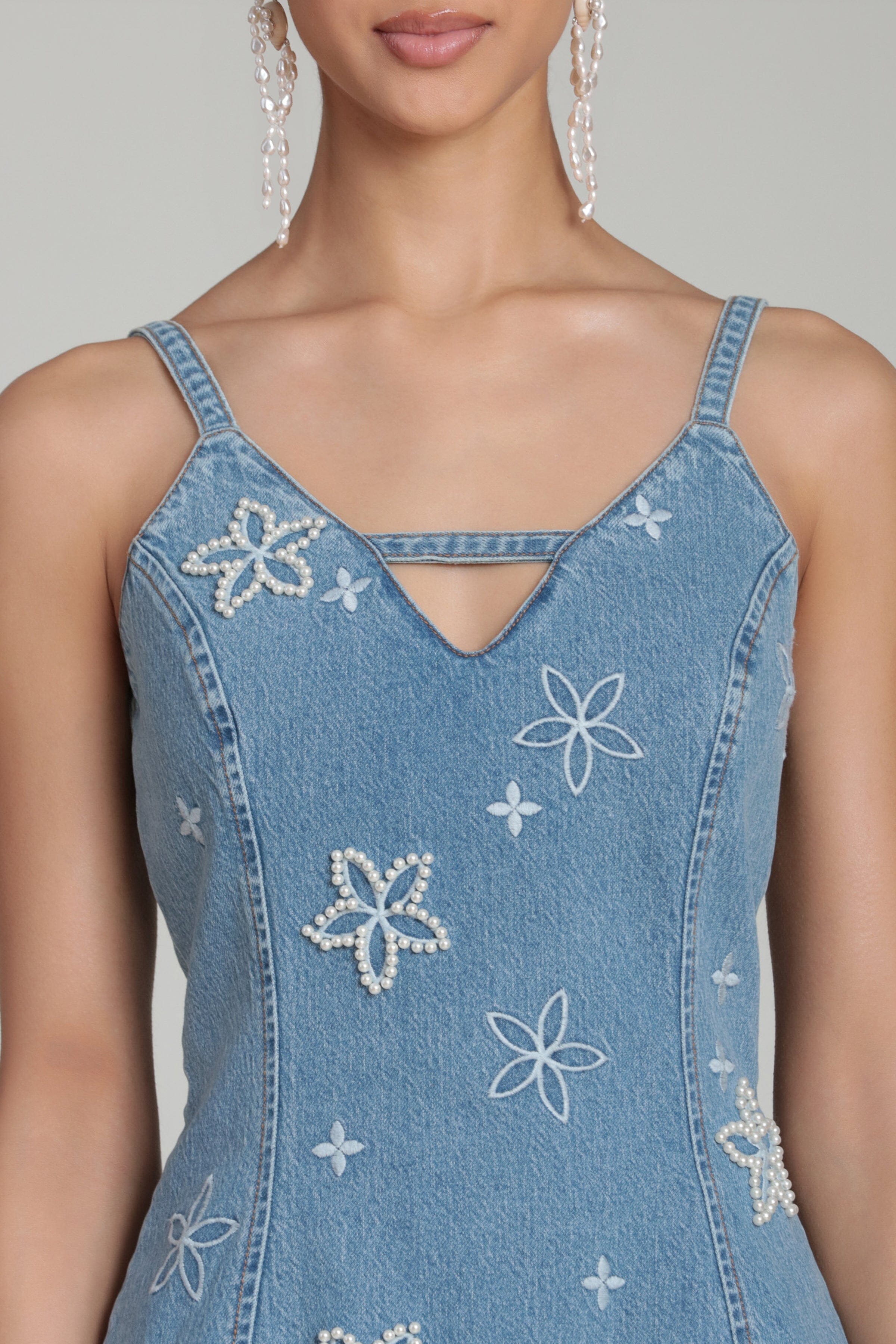 Pearl Fleur Embellished Sleveless Denim Mini Dress