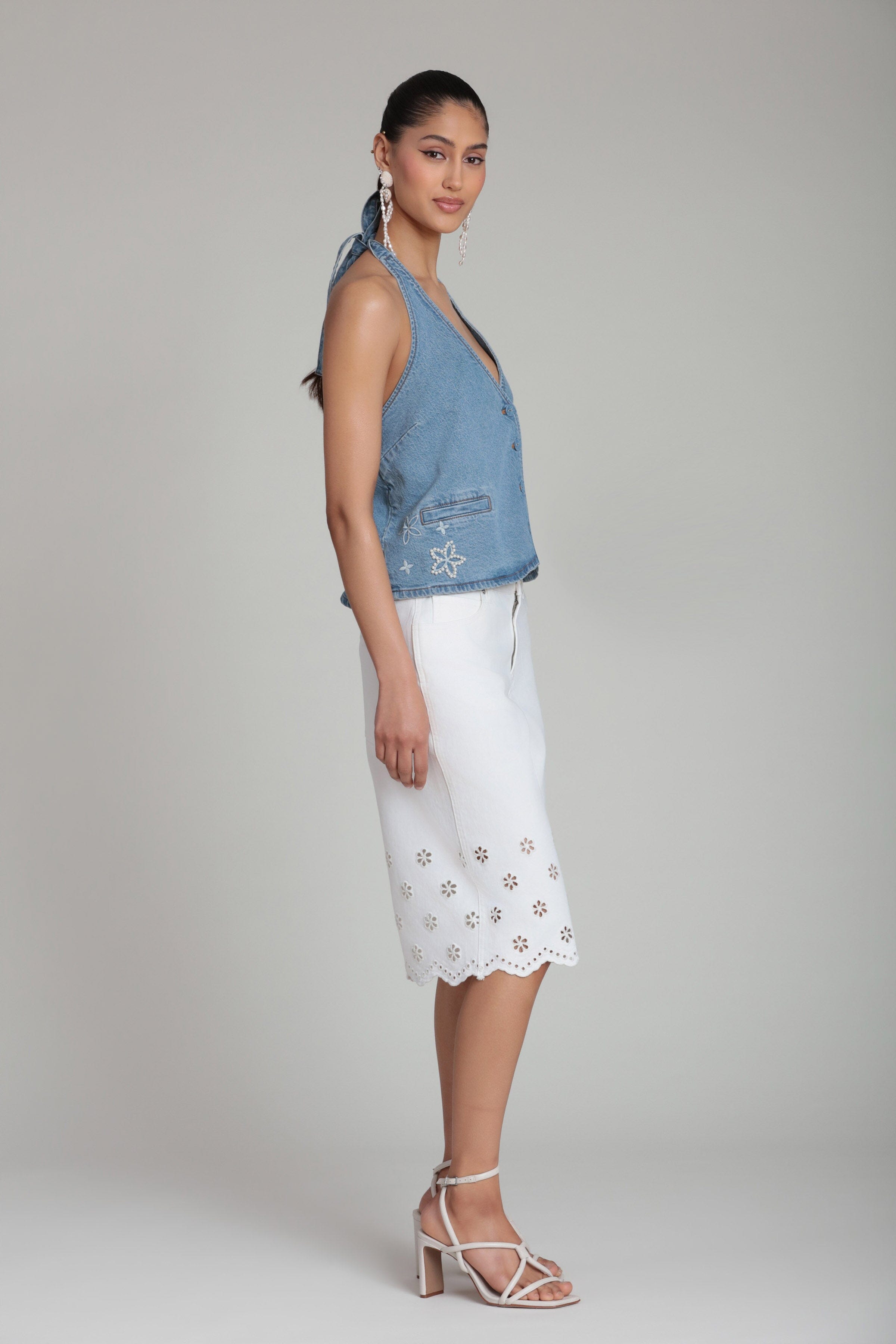 Eyelet embroidered stretch denim white bermuda shorts - Shop designer women's white bermuda shorts by Avec Les Filles