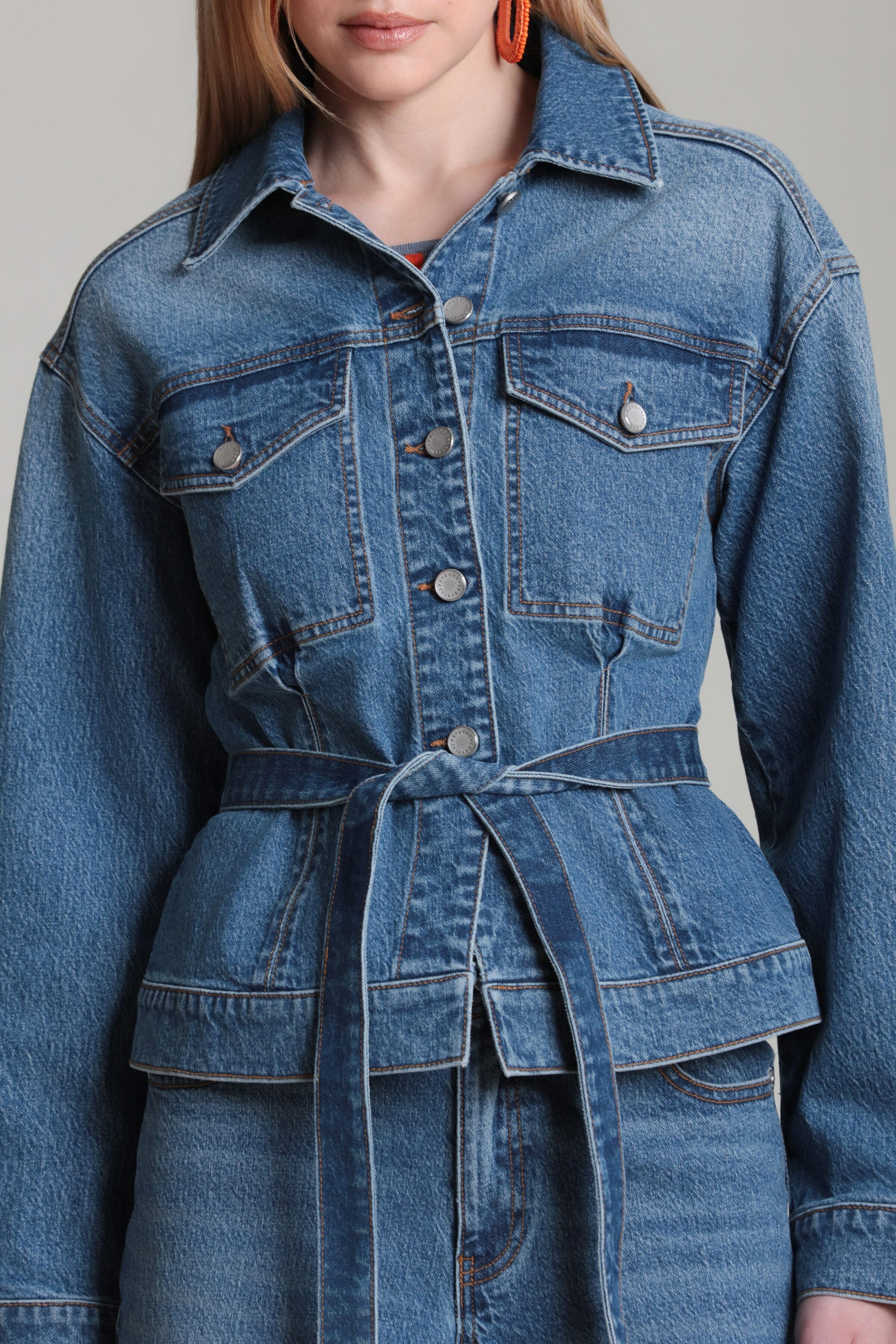 Cinched back trucker blue denim jacket belt in cotton blend with  button-front - women's denim jackets by Avec Les Filles