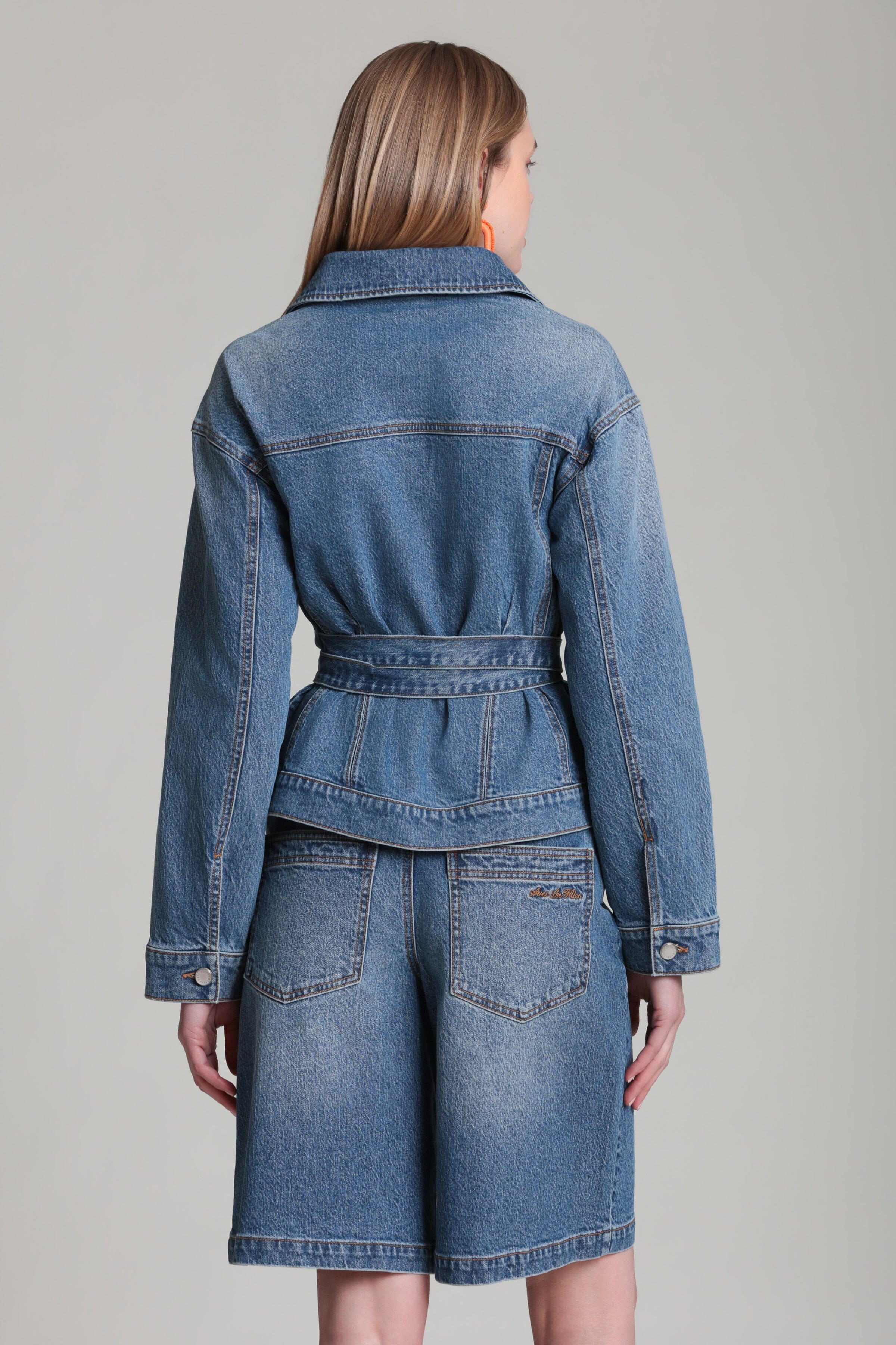 Cinched back trucker blue denim jacket belt in cotton blend - Shop women's cute denim jackets by Avec Les Filles