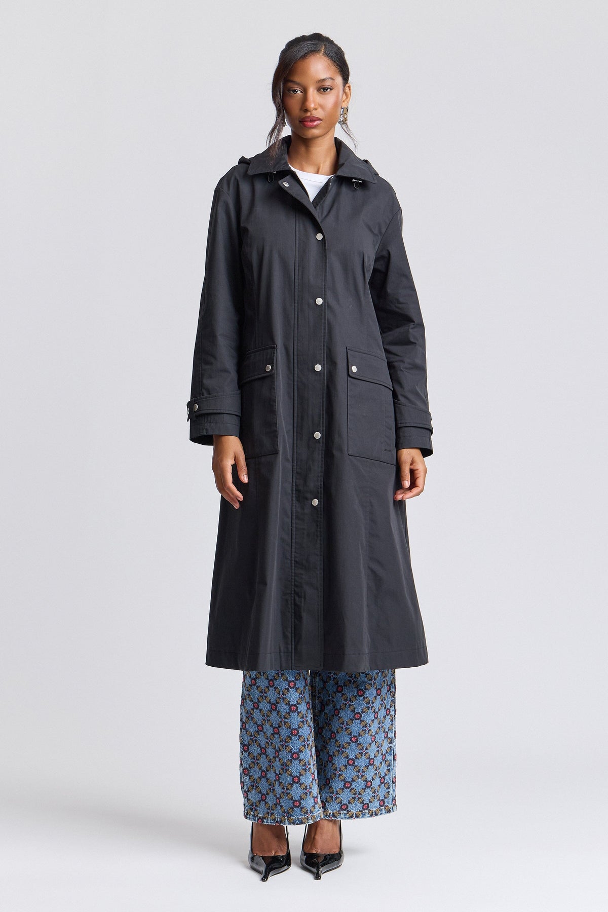  Long raincoat black with long sleeves and a snap-front - Shop women's cute long coats by Avec Les Filles.