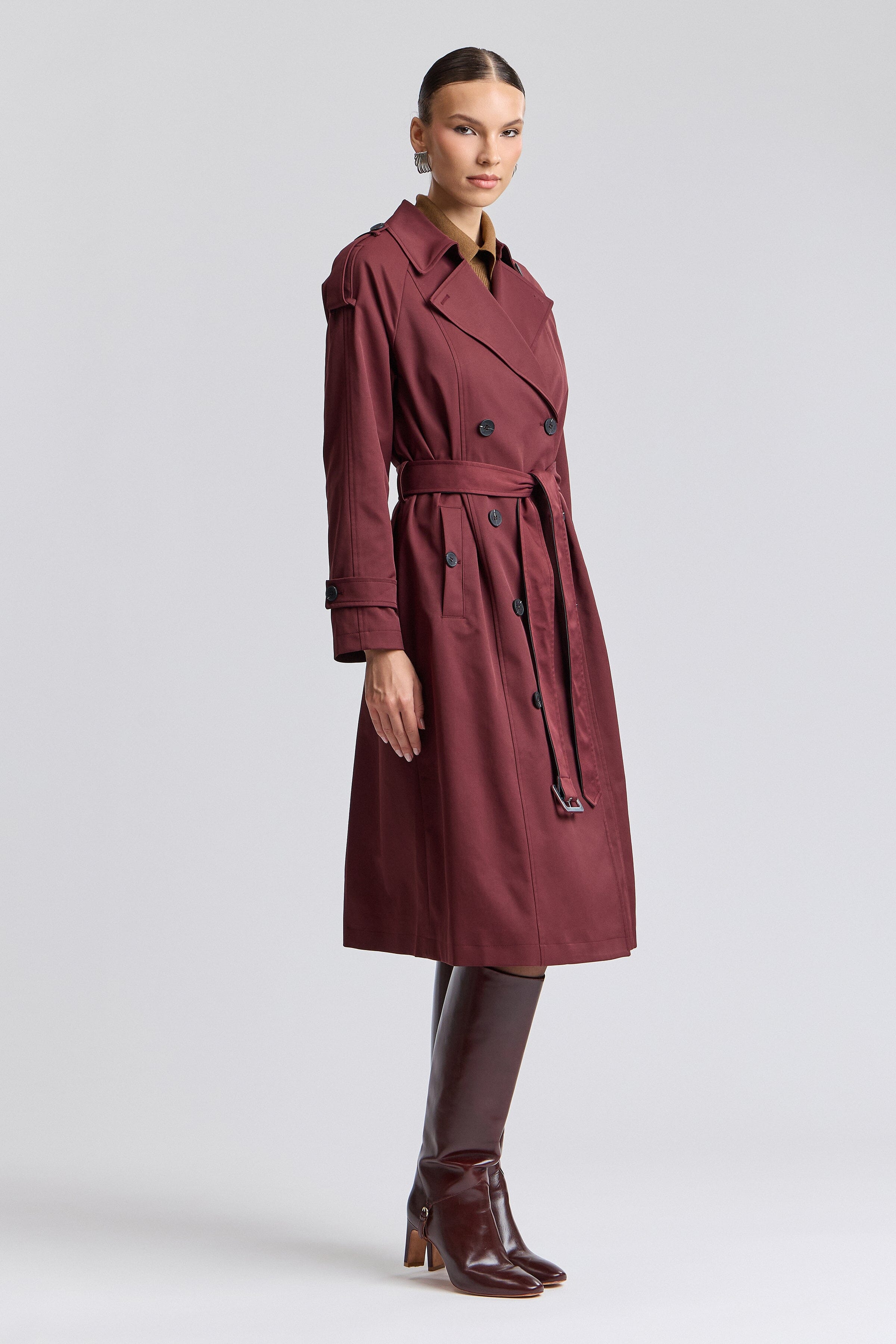 Double-breasted belted trench coat with long raglan sleeves - Shop best trench coats for women by Avec Les Filles.