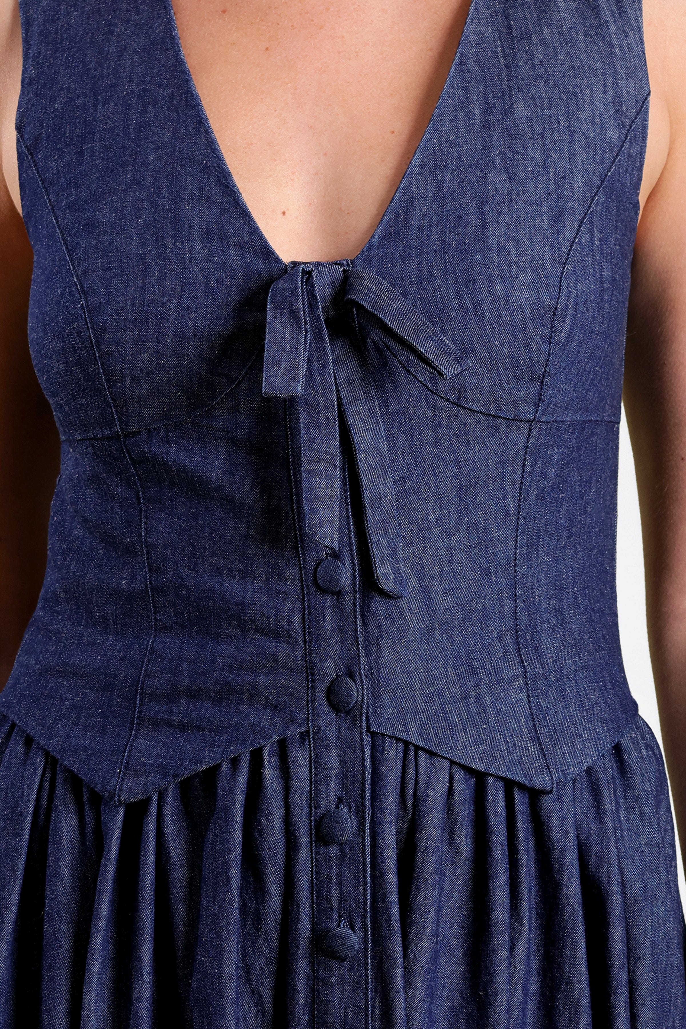 Drop-waist maxi dark denim dress in cotton with a tie-front - Shop women's cute denim dresses by Avec Les Filles.