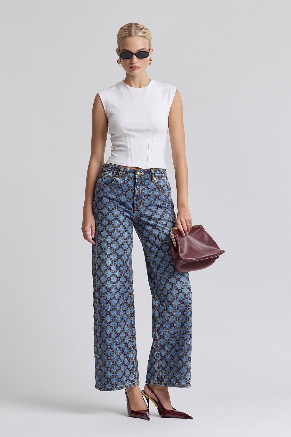 Wide-leg embroidered jeans in stretch cotton with a mid-rise waist - Shop cute denim jeans by Avec Les Filles.