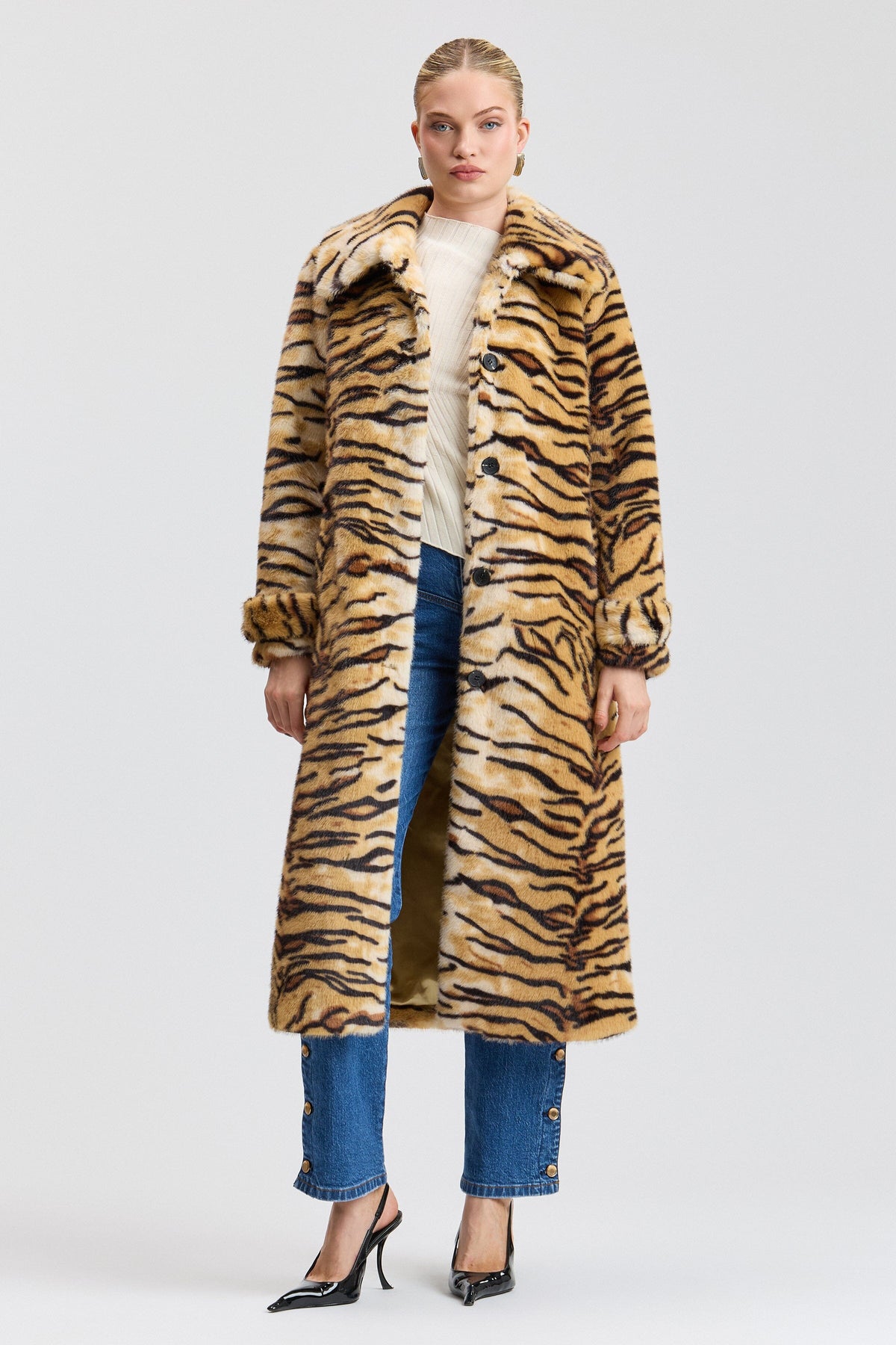 Tiger faux fur jacket coat with button front and pointed collar. Shop women's cute faux fur jackets by Avec Les Filles.