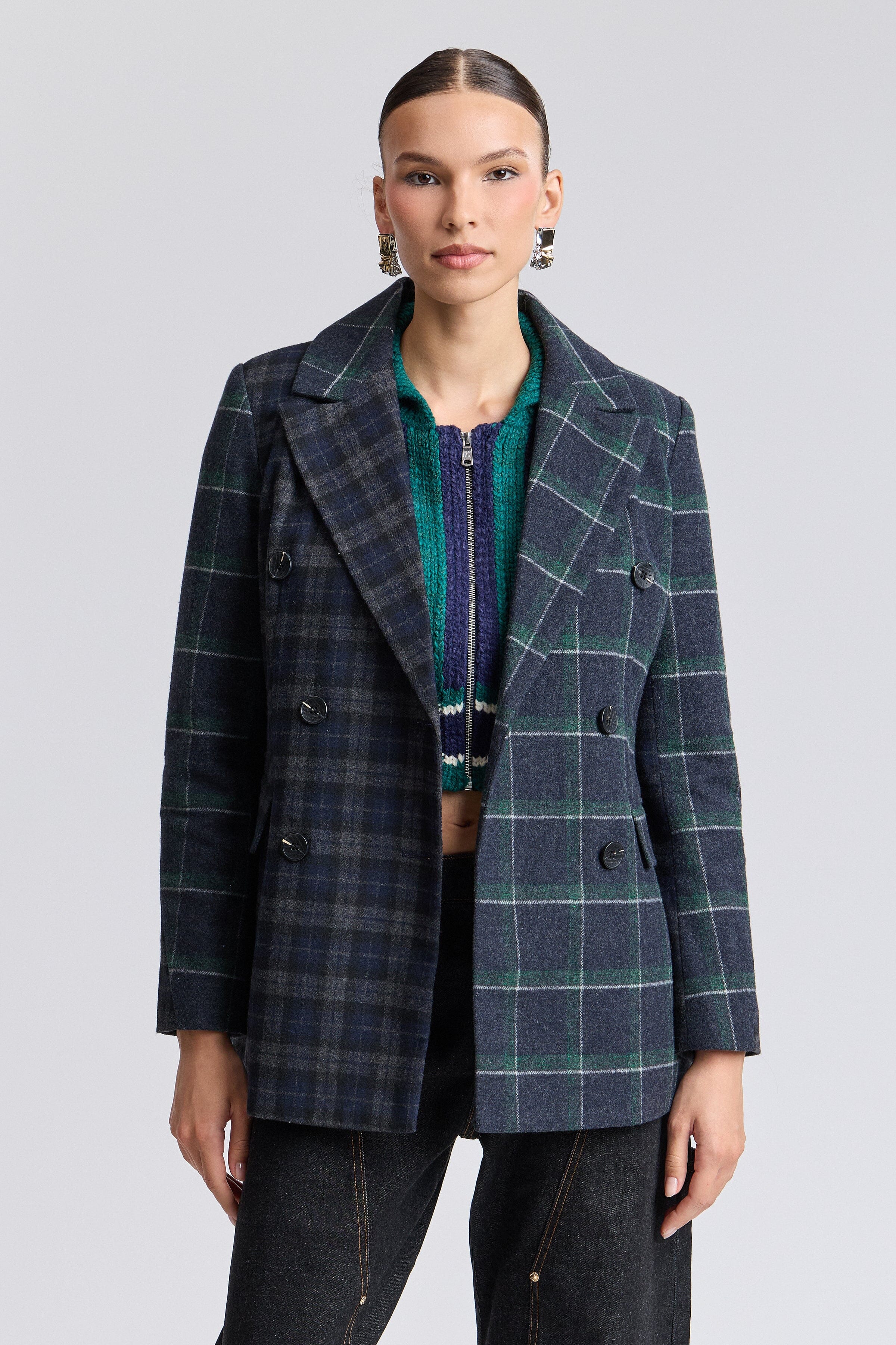 Double-breasted button-front blue plaid blazer with long sleeves - Shop cute plaid blazer jackets by Avec Les Filles.