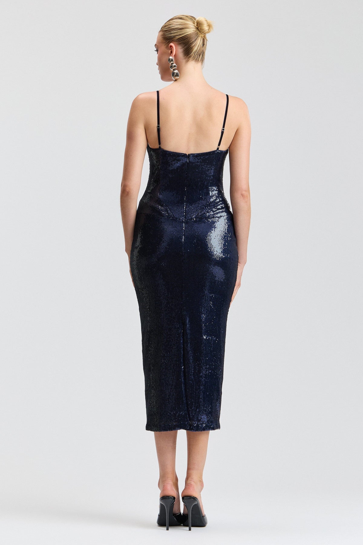 Navy blue sequin dress for women with spaghetti straps and a back slit. Shop cute sequins dresses by Avec Les Filles.