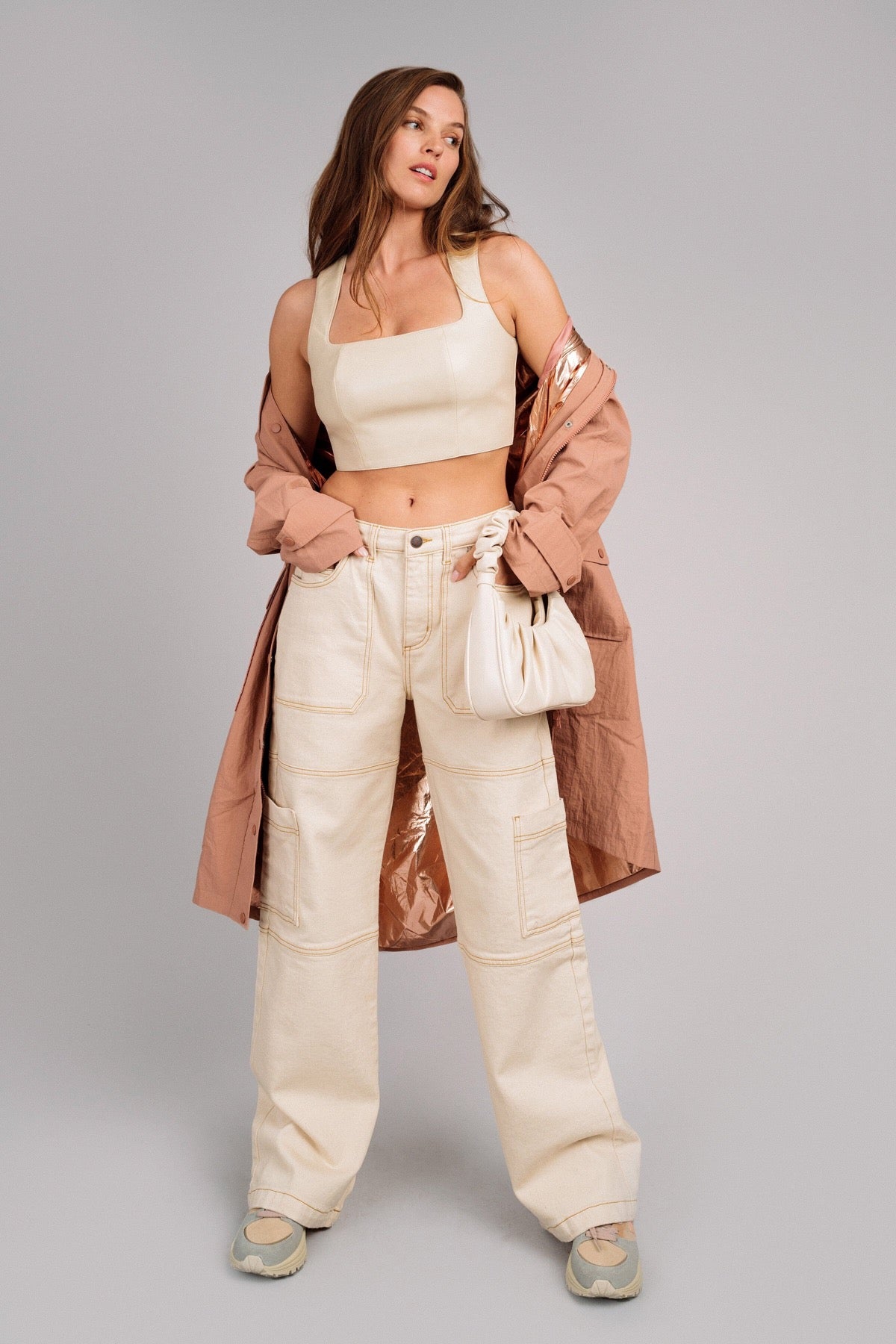 mid rise stretch denim cargo pant ecru beige - women's flattering designer fashion pants 
