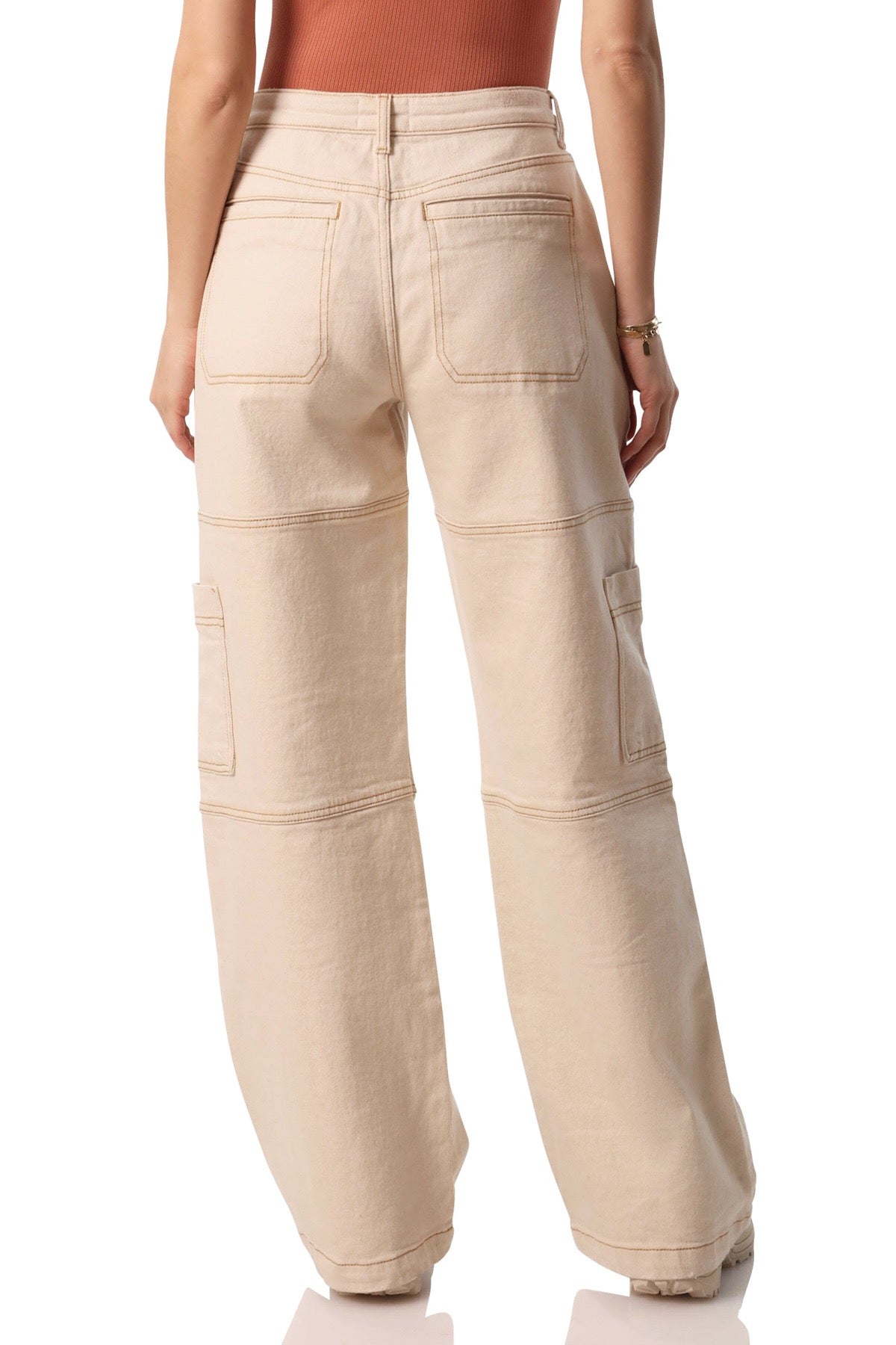 mid rise stretch denim cargo pants ecru beige - figure flattering baggy designer fashion jeans for women